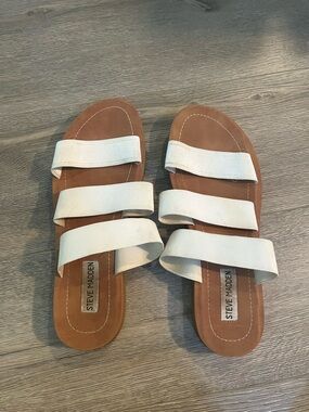 Steve Madden White Triple-Strap Slide Sandals
